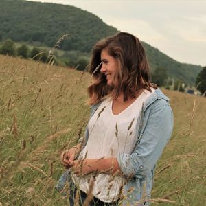 Meet your Posher, Caroline